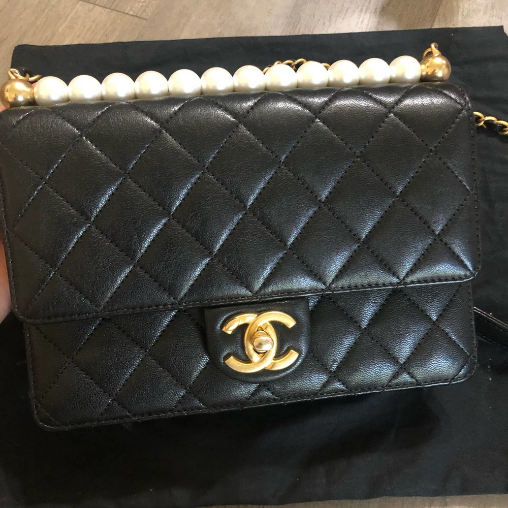 Chanel Medium Black Goatskin Chic Pearls Quilted Flap Bag - Picture 2 of 12
